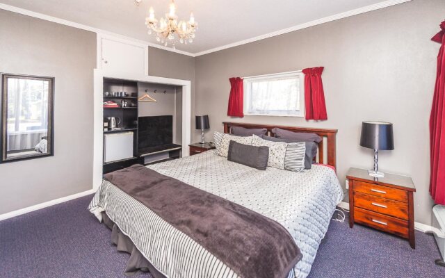 Anndion Lodge - Backpacker