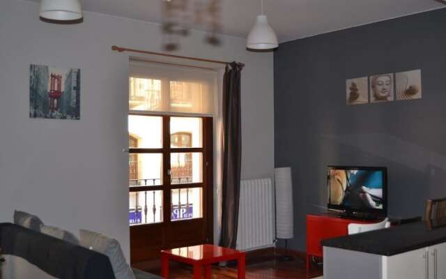 Apartamentos Dos Torres - Alfonso I