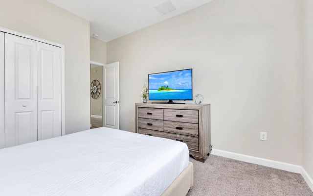 Stylish Home W/private Pool&spa, Near Disney!