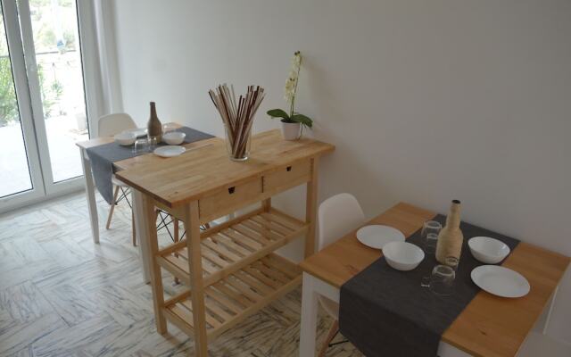 UP&B Rooms