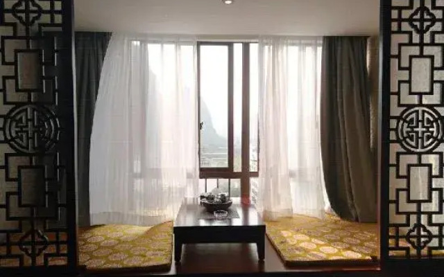 Jingxi Saint Paul Hotel (Longtan Wetland Park Branch)