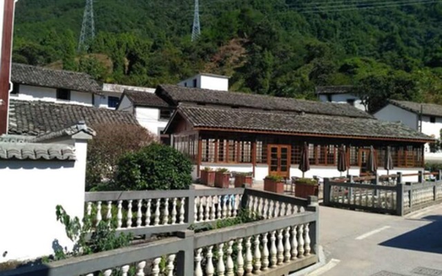 Qiandaohu Liyuan Village Botique Hotel
