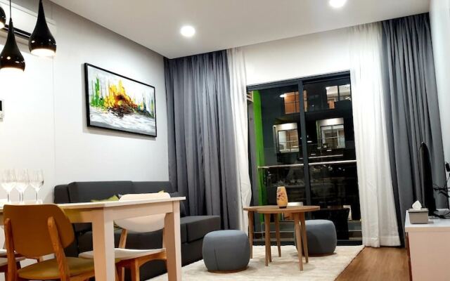 Republic Plaza Apartment