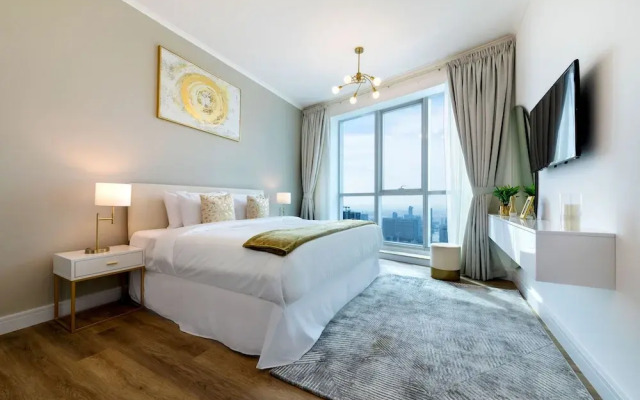 Maison Privee - High-Floor Trendy Apt w/ Marina, Palm & Ocean Vws