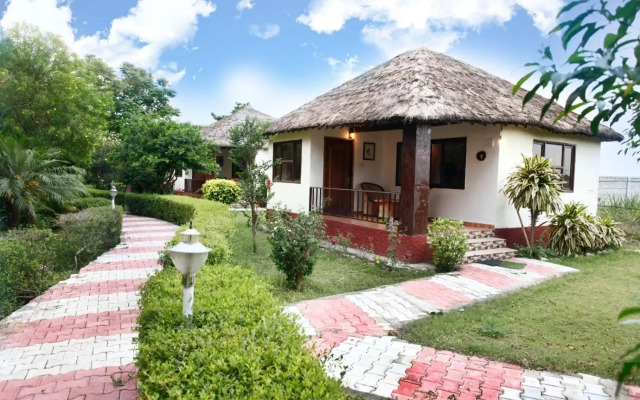 Rhea Safari Lodge