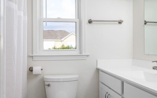 Dream Weaver 4 Bedroom Home by RedAwning