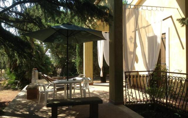 B&B Rollo Garden
