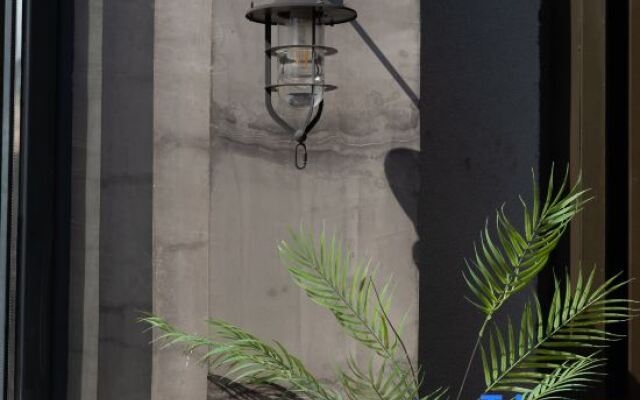 Yifangtang.Ehouse Courtyard Private Hot Spring B&B (Badaling Great Wall Branch)