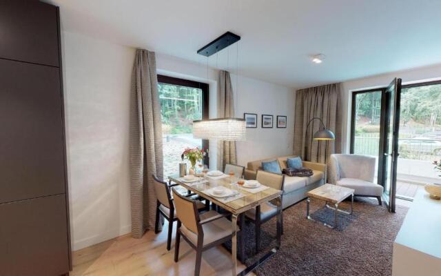 White Pearl Apartment 0.08