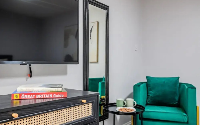 Host Stay Bridge Street Studio