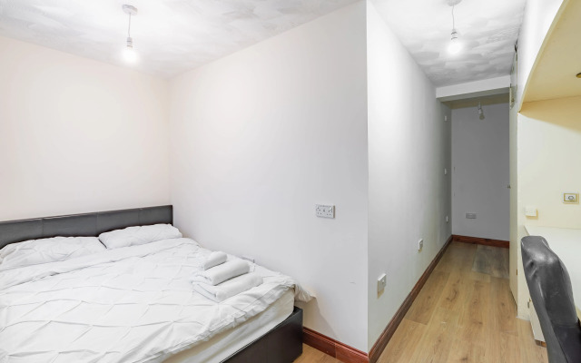 College Street Abode - Guest House