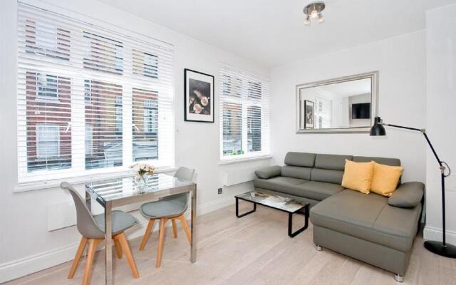F1 Greek Street by City Living London