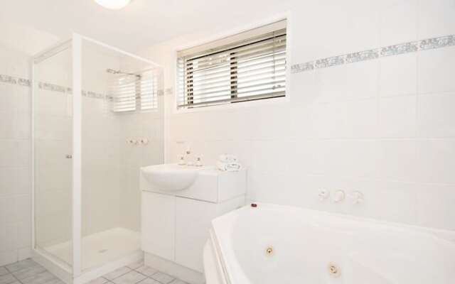 40 Culgoa Point