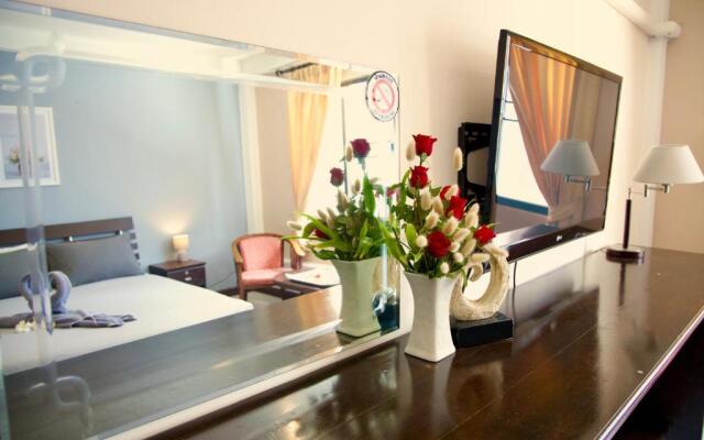 Golden Guesthouse