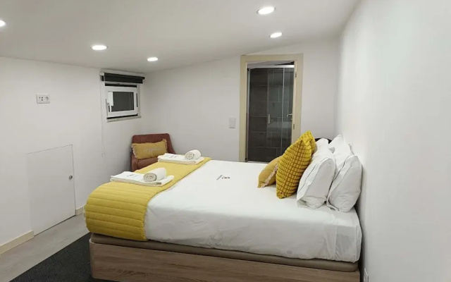 Chic Lisbon Duplex Tram Views Local Vibes