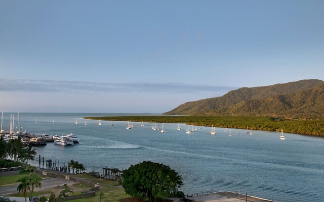 15th Floor, Cairns City Luxury