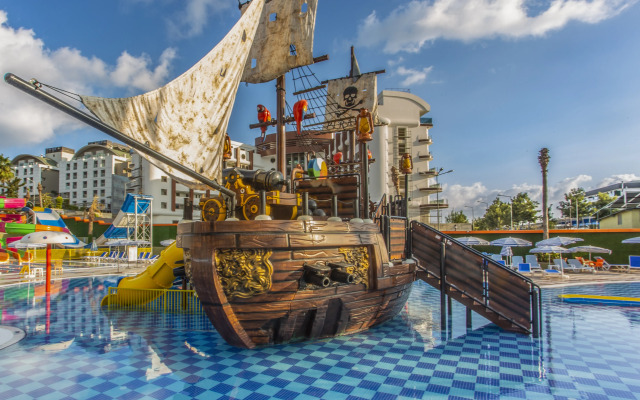 Lonicera Resort & Spa Hotel