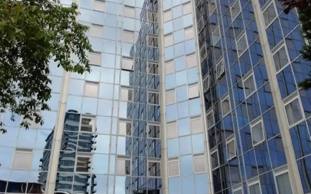 Luxury One Bedroom Apartment