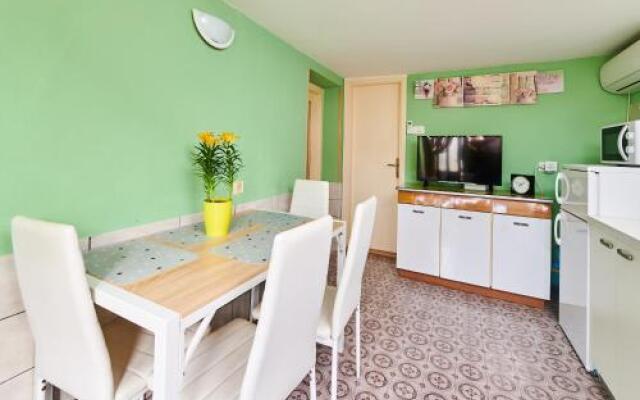Seafront Apartment Jadri