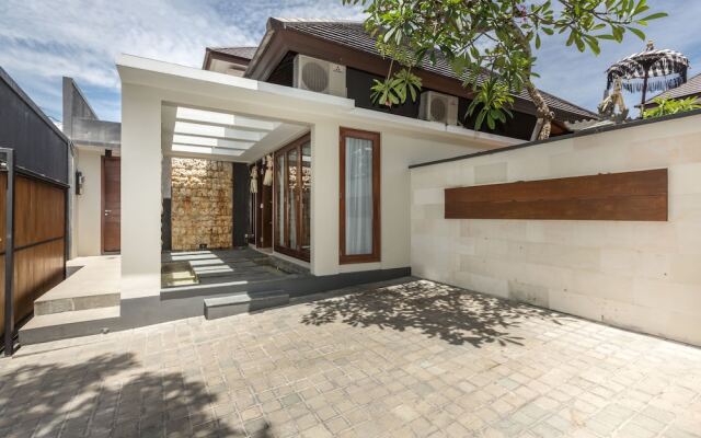 Entrada Seminyak Villa