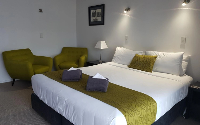 Lake Matheson Motel – Guest Rooms – Fox Glacier