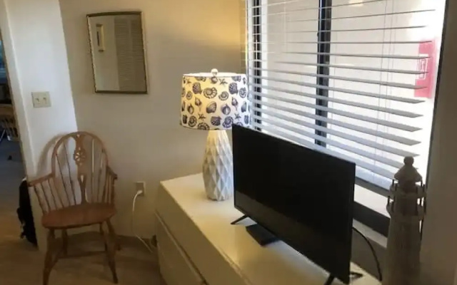 Ocean Village Club O33