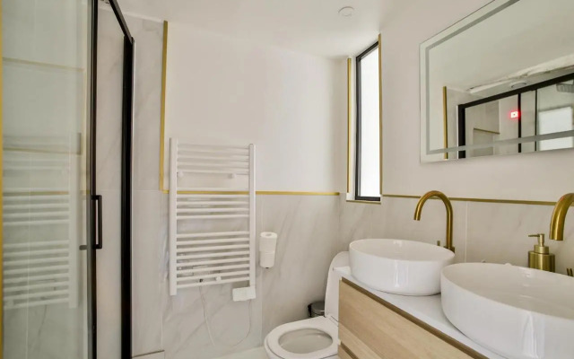 New&renovated cosy flat in The marais !!! 4-5 pers