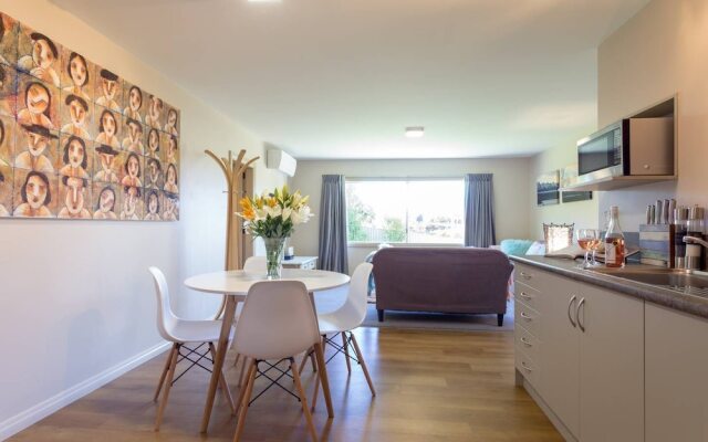 Private & Charming Panorama Retreat