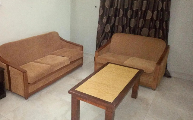 Nue Crest Hotel