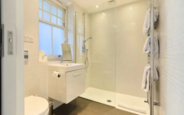 The Clapham Crib - Spacious 4bdr House With Patio