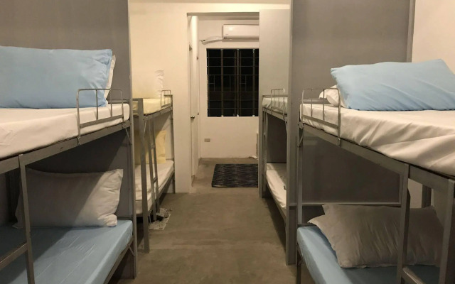 Hometown Hotel Makati - Edsa