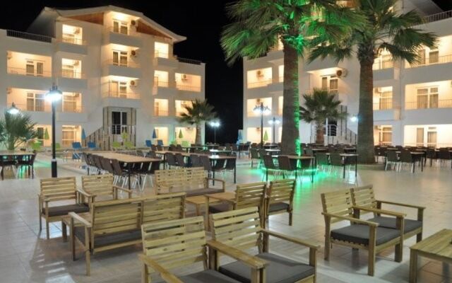 Lambada Hotel Altinoluk