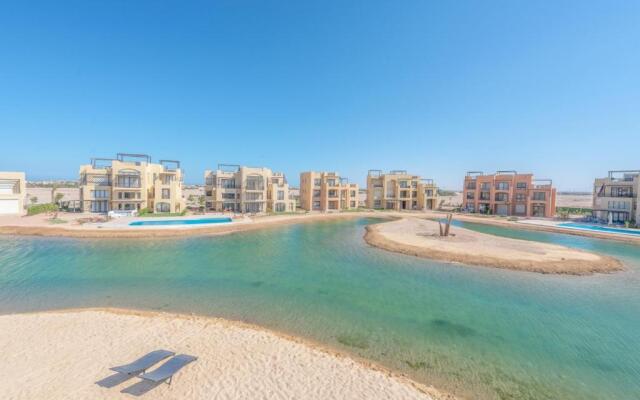 Long Island Gouna 5BR Tawila Beach House & Pool