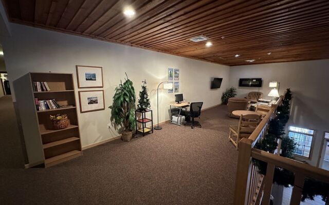 Birchwood Lodge