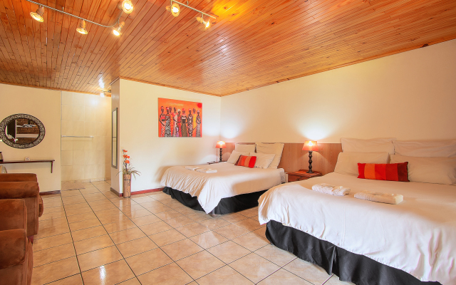 Airport Bird & Game Lodge