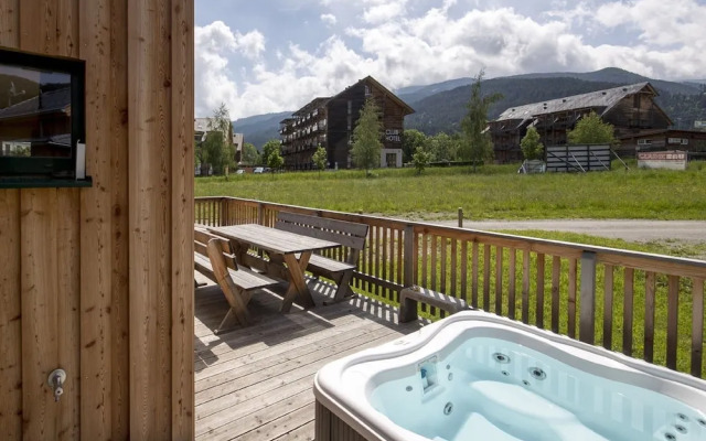 Lively Chalet Near Ski-slope