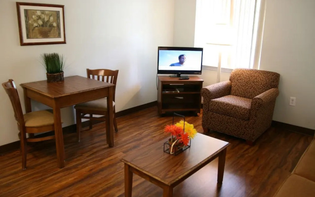 Affordable Suites Hickory/Conover