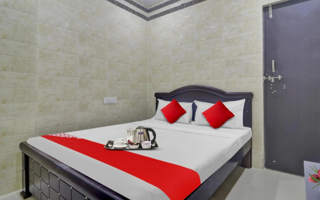 OYO Flagship 70400 Hotel Ashoka Classic