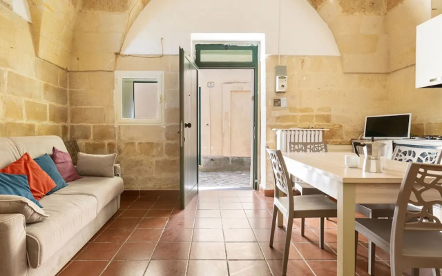 3936 Corte dei Falconi by Barbarhouse