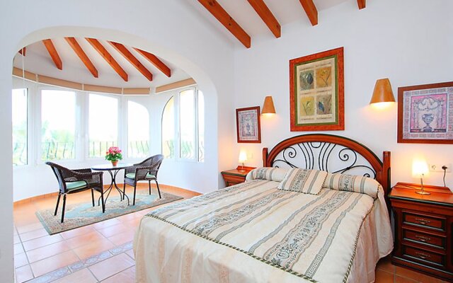 House Inma Falcone