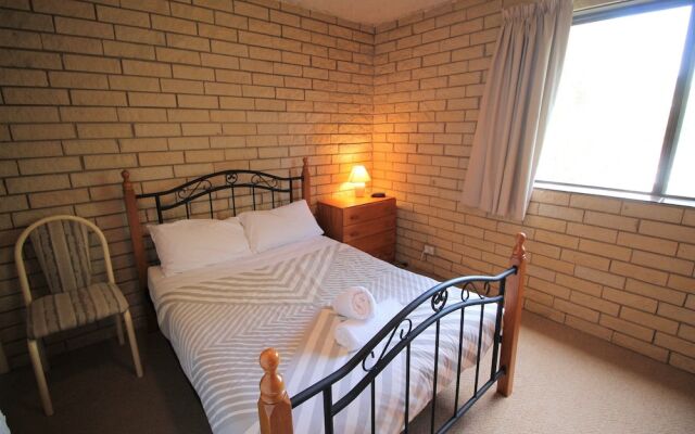 Central Park 4 - Centre of Jindabyne