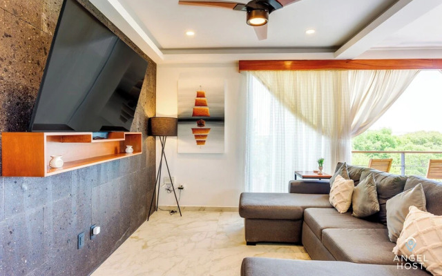 Jungle & Ocean View Condos