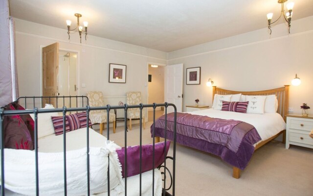 Roseberry House