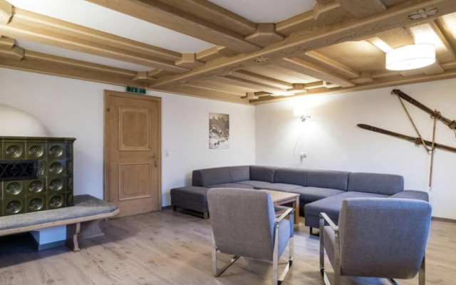 Large Luxury Chalet near Ski Area Zillerarena Königsleiten
