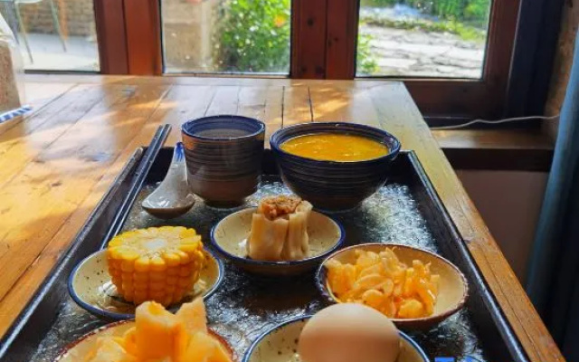 Hongcun Xiaozhongshan · Jingmu Homestay (Hongcun, Lucun Wood Carving Building Scenic Area Branch) – Meal – Huangshan