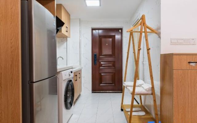 Muse Art Apartment (Chongqing Yuanjiagang Heavy Medical Store)