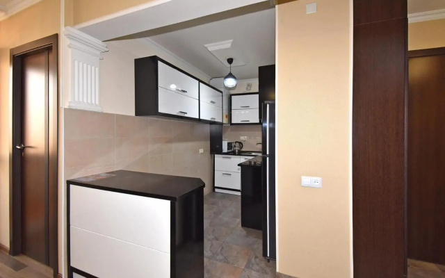 Yeznik Koghbatsi - Amiryan crossroads 1 bedroom comfy apartment with Balcony KO100