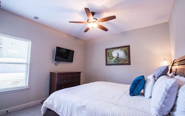 Top Tee A 3 Bedroom Condo