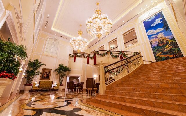 Hong Kong Disneyland Hotel