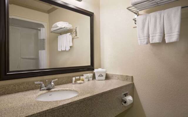 Days Inn by Wyndham High Level